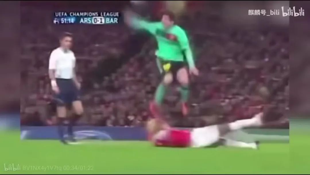 中国足球小将1-2日本足球小将,足球小将日本队10:1完胜荷兰队