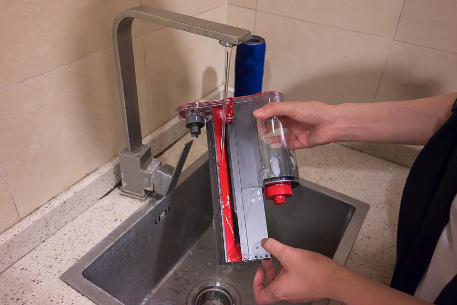 戴森v12吸尘器洗地,戴森吸尘器洗地机测评