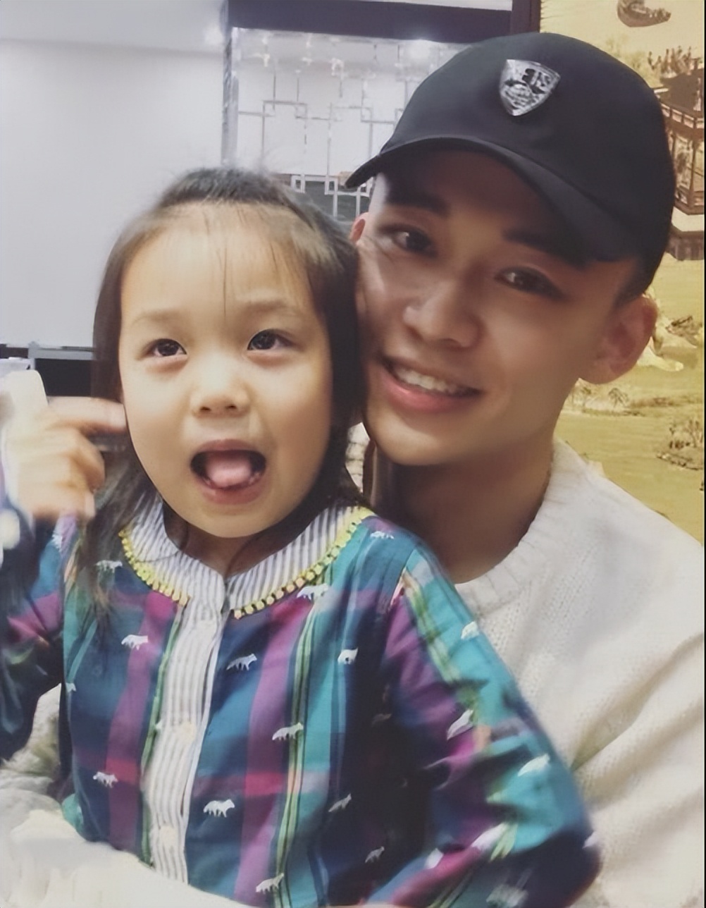 刘奕君现任老婆个人资料,刘奕君吕梓媛节目