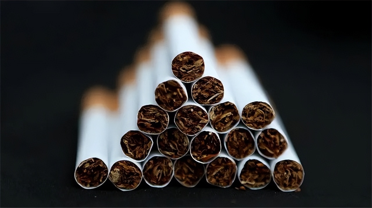 草烟的危害大还是纸烟危害大,草烟坏处