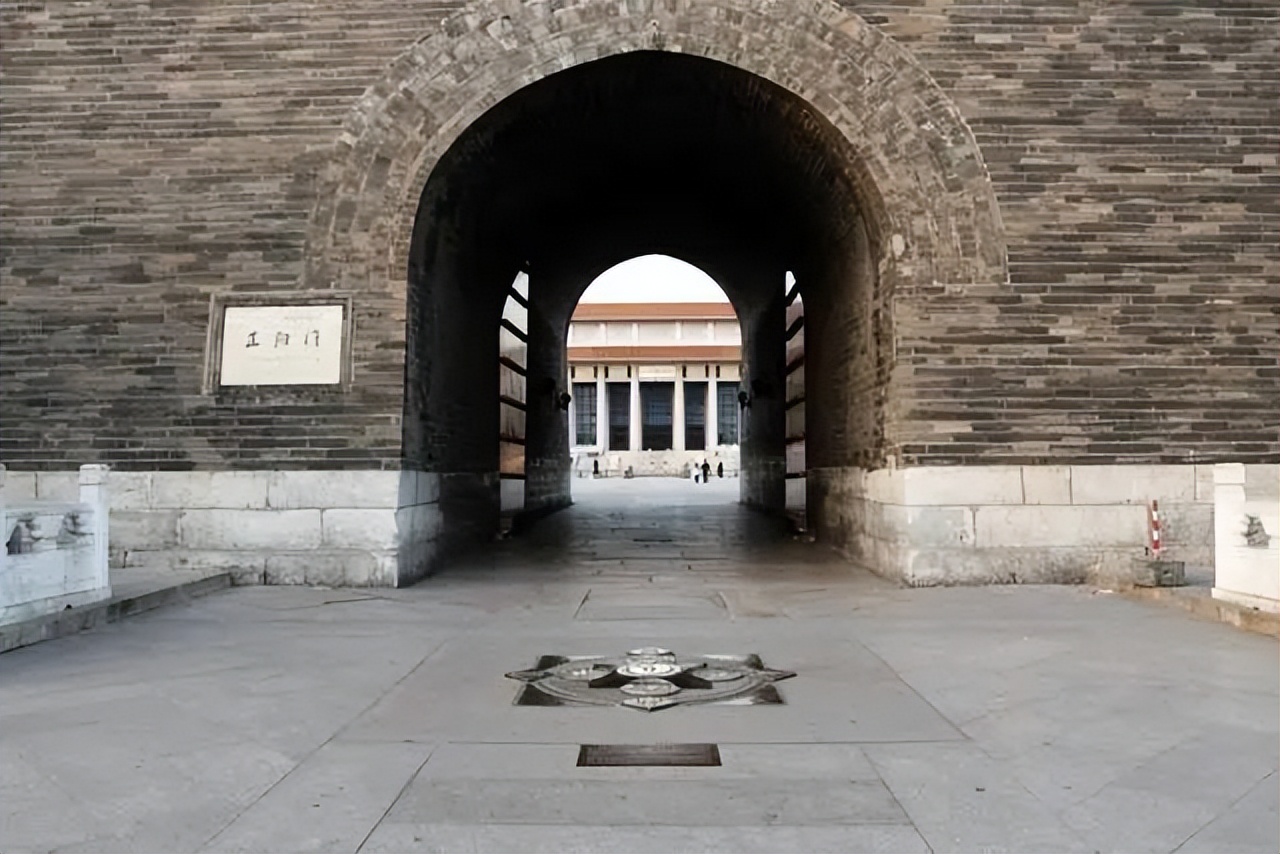 中国公路的零公里标志位于哪里,中国公路零公里标志的重要意义