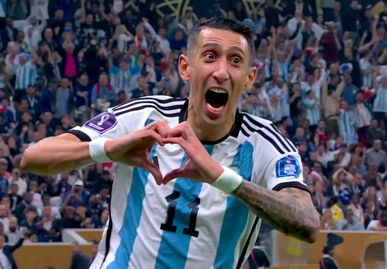 球王加冕球王,球王夺冠