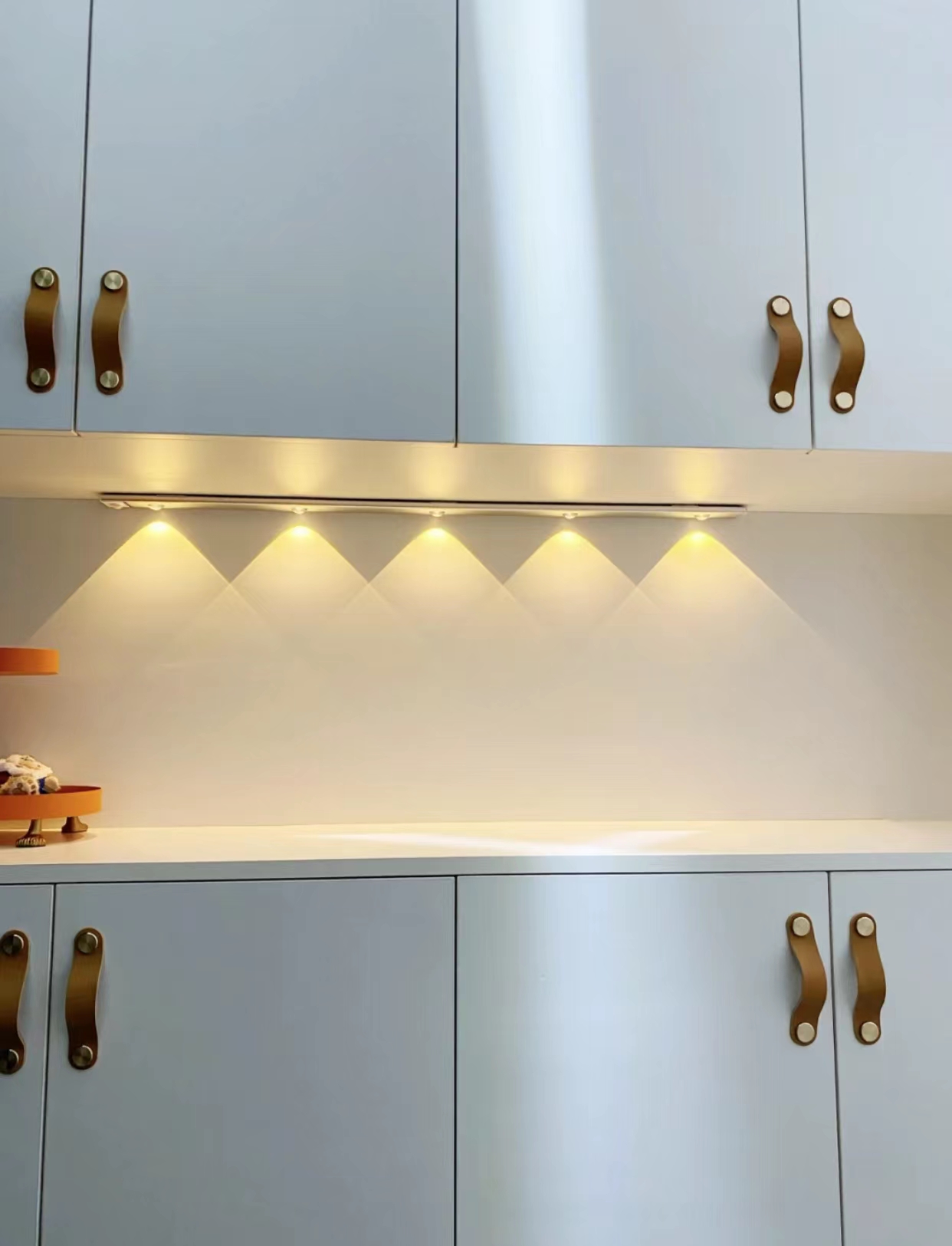 不吊顶不做背景墙好看吗,不吊顶的背景墙设计