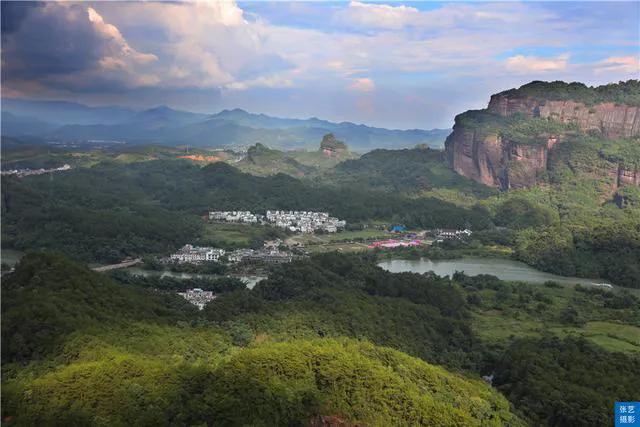 韶关最著名的山,韶关丹霞地貌在仁化县吗