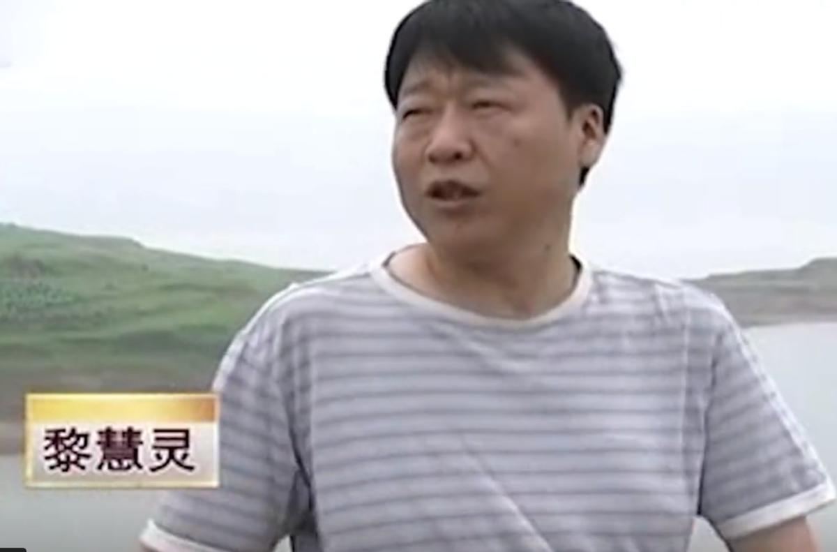 男子获得了点石成金的金银戒指,男子点石成金