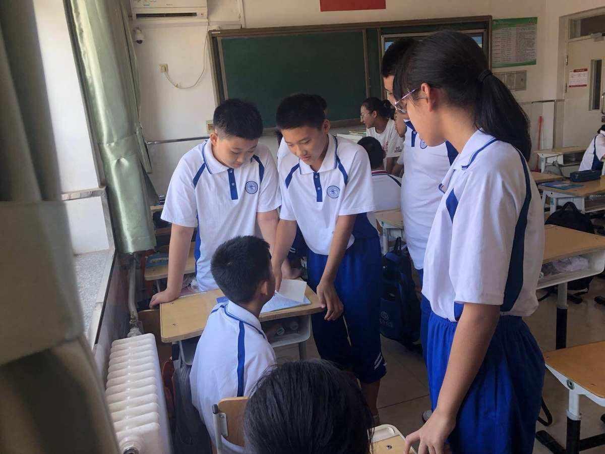 孩子可以看电视学习吗,孩子学习时该不该看电视