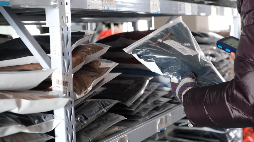 直播带货神速,万里牛线上线下发货同步