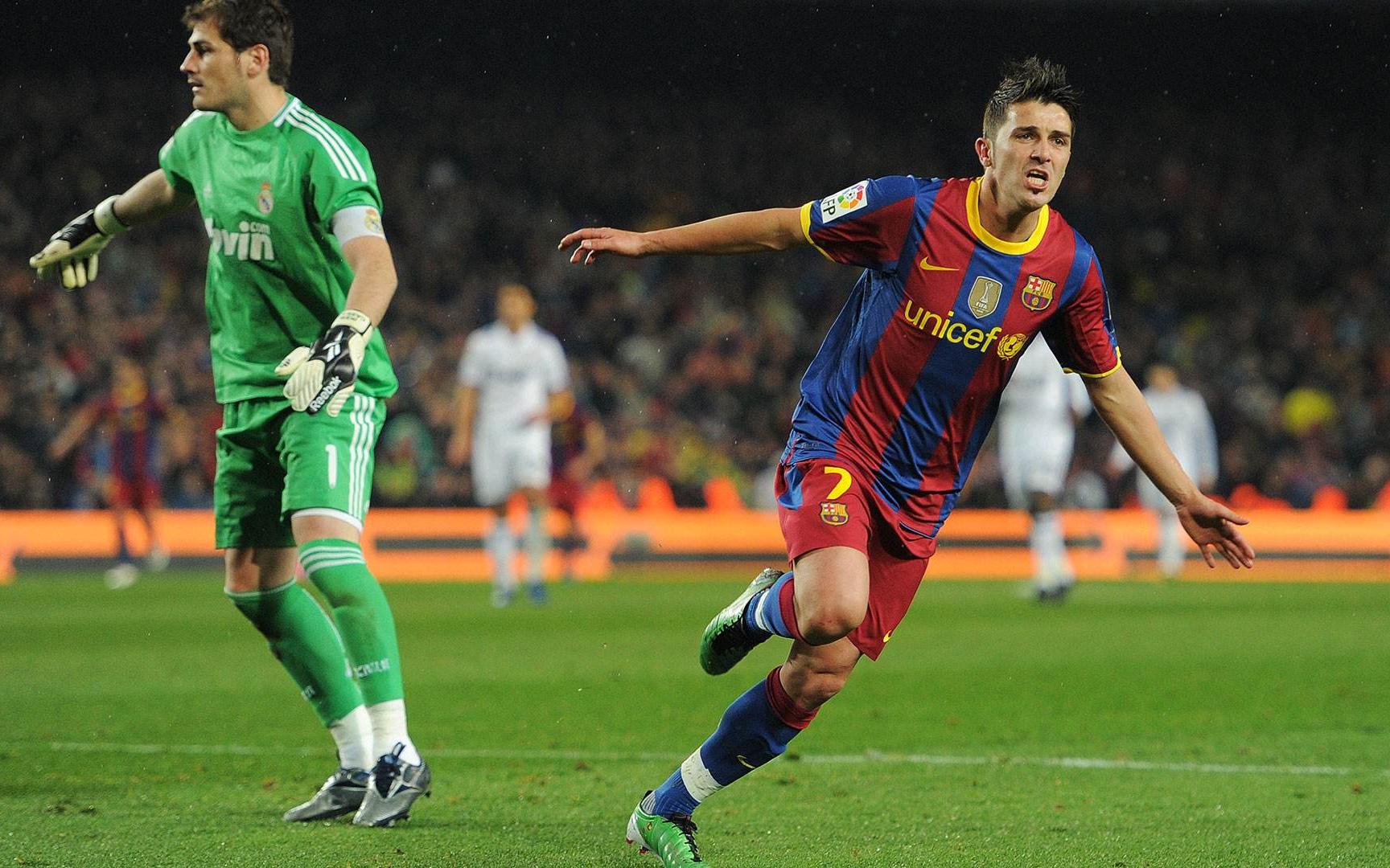 比利亚圆月弯刀,比利亚皇马弯刀