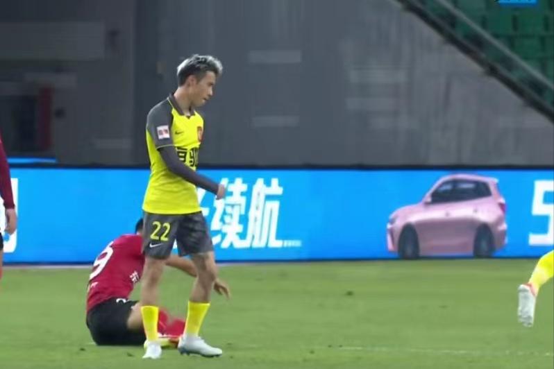 张修维卡纳瓦罗,郑智于汉超张修维