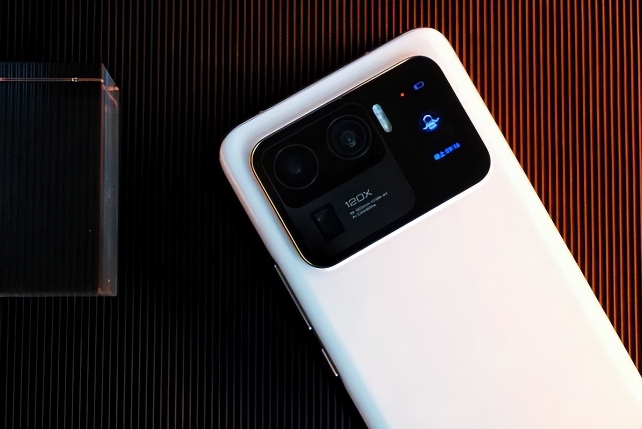 公认这四款高性价比手机值得选购,这4款性价比高的手机最值得买