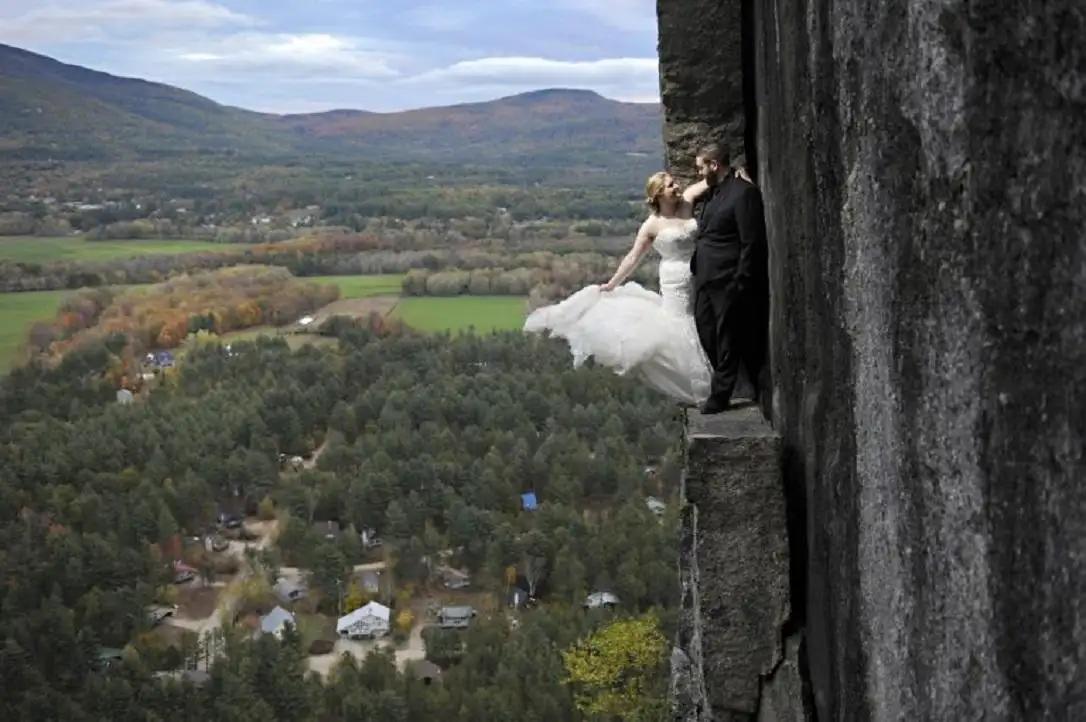 18岁女孩因没来月经求医,14岁女孩被医生诊断没来例假