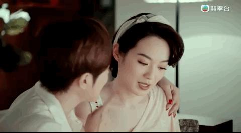 性感女神月入几十万，大家一起“下海”？她没被骂多亏有香港挡着