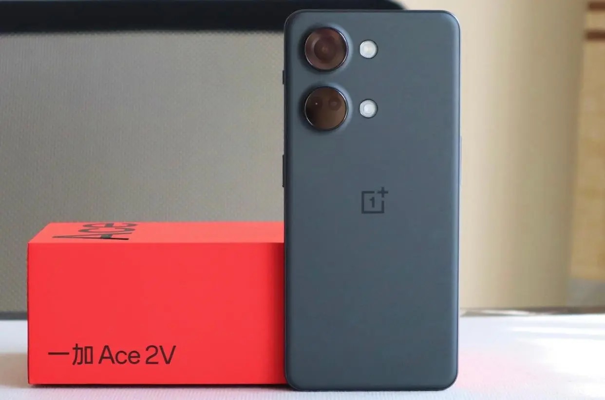 最值得买手机2000左右,两千五左右买手机推荐性价比高