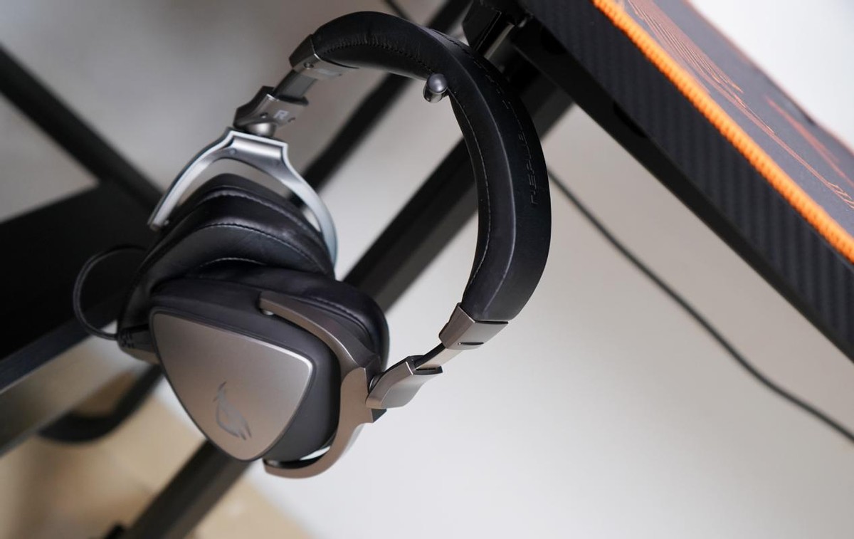 安德斯特手动电竞桌,安德斯特电竞椅推荐测评