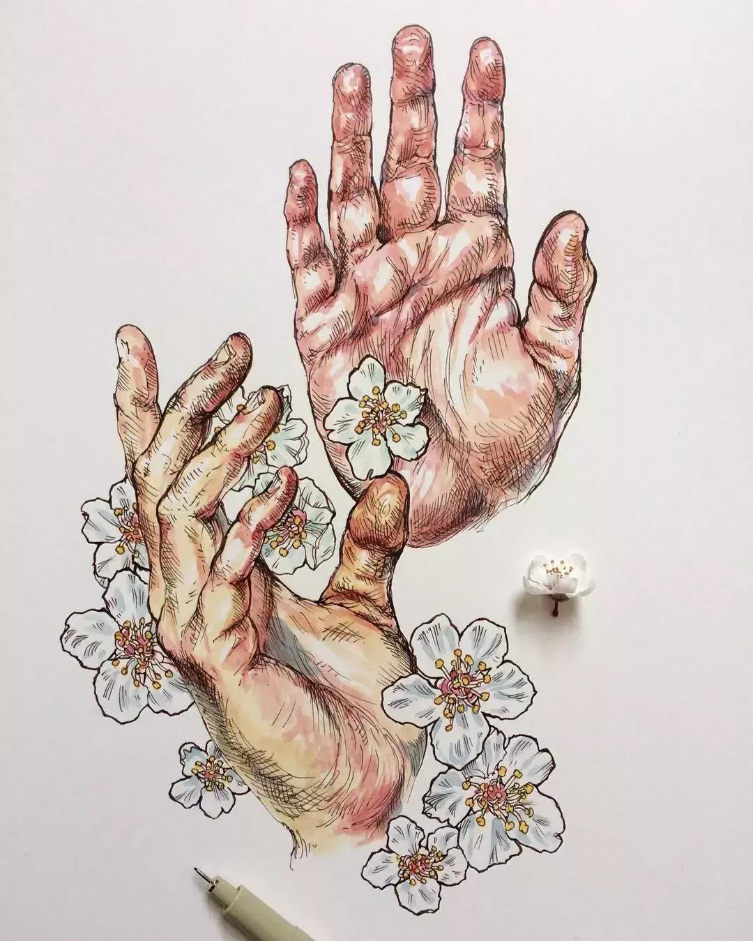 把手张开，才能争取更多机会，把手合隆，就能牢牢把握住机遇