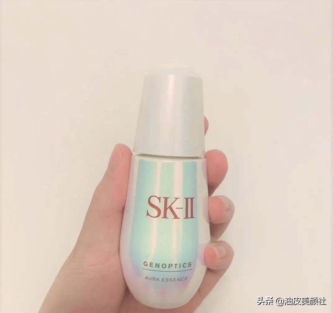 小灯泡美白精华厚重,美白精华瓶好物推荐
