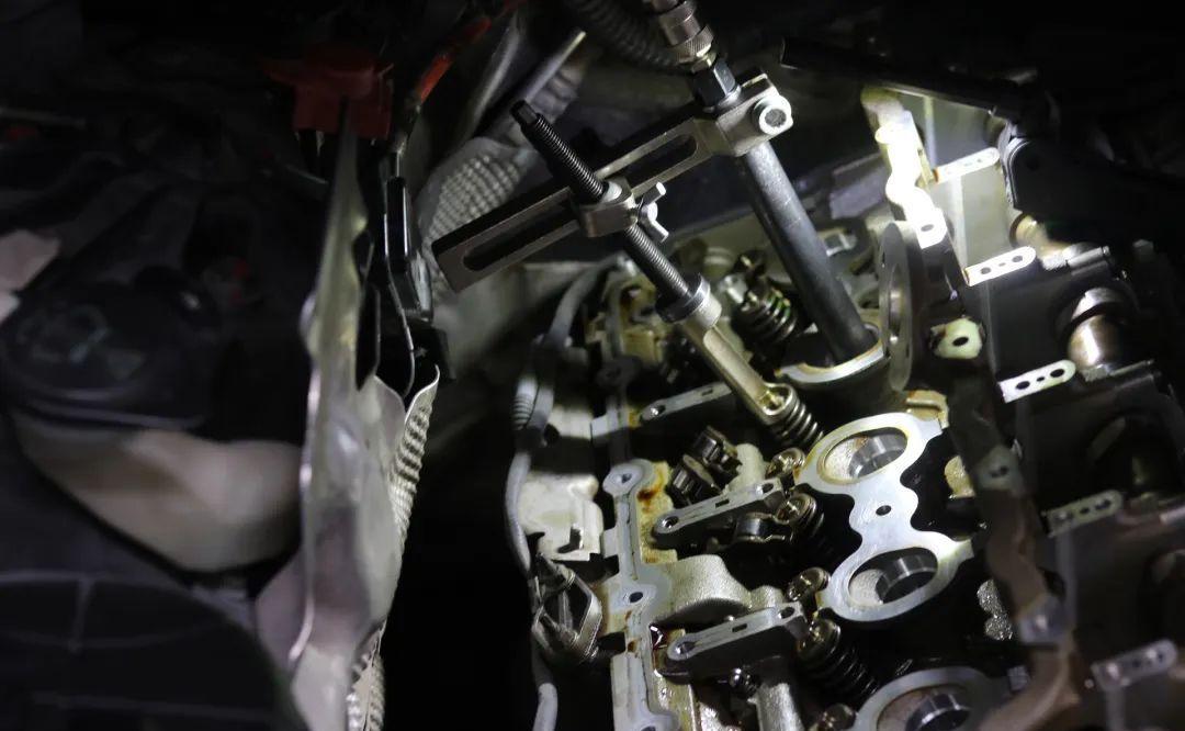 老款宝马730改新款全过程,12年40万公里宝马730翻新