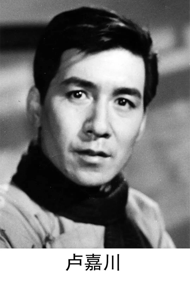 昔日男星康泰才华横溢心地善良人见人爱的银幕帅哥一生太不容易了