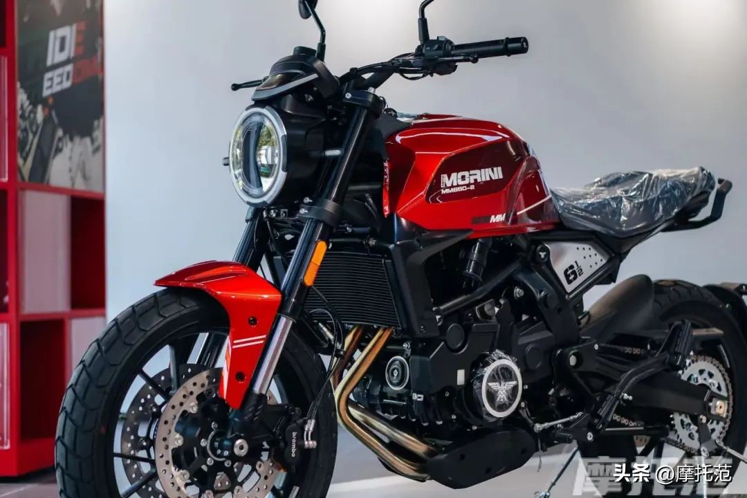 赛文佐650骑行照片,赛文佐650一箱油跑多少公里