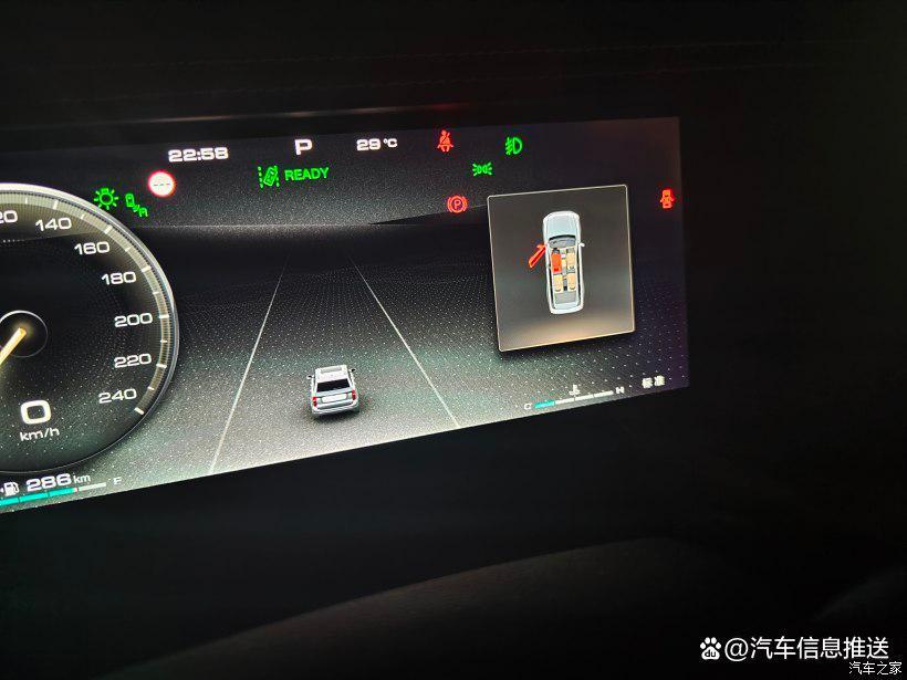 坦克500和丰田普拉多安全性对比,坦克500对比普拉多后备箱空间