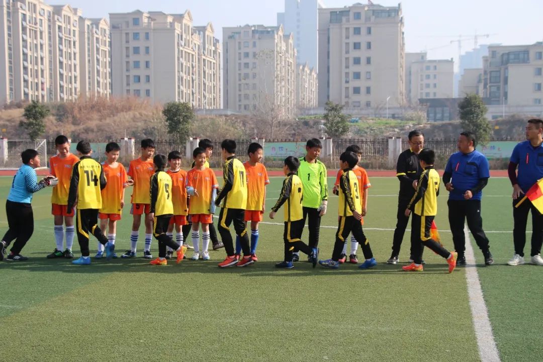 校园足球绿茵赛,支持校园足球助力足球青训繁荣