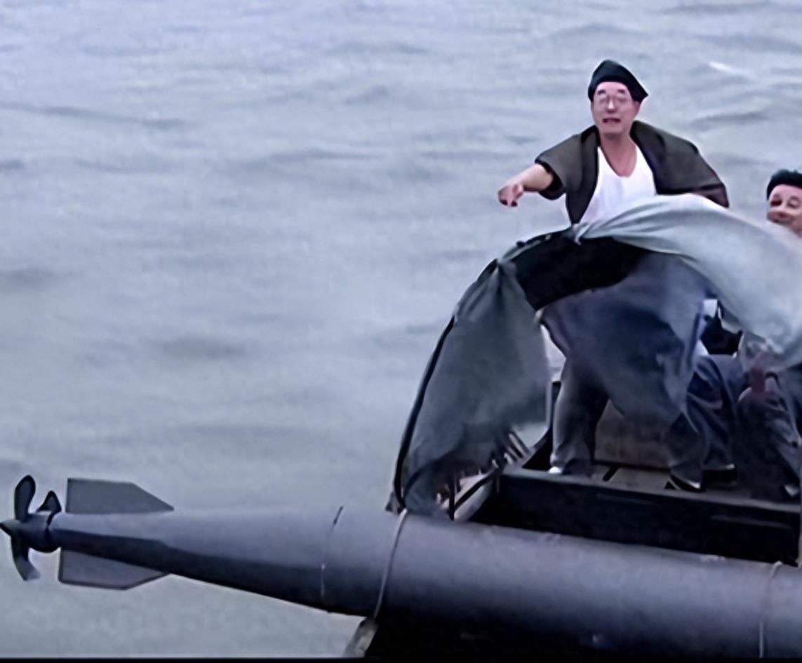 诱惑尼姑装，裤衩子外露，这些毁三观的操作，导演怕是个猪脑子吧