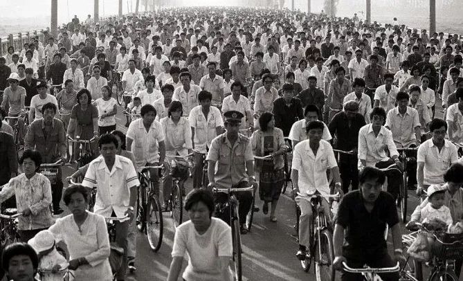 三十年前的北京现在的照片,40年前的北京还记得吗