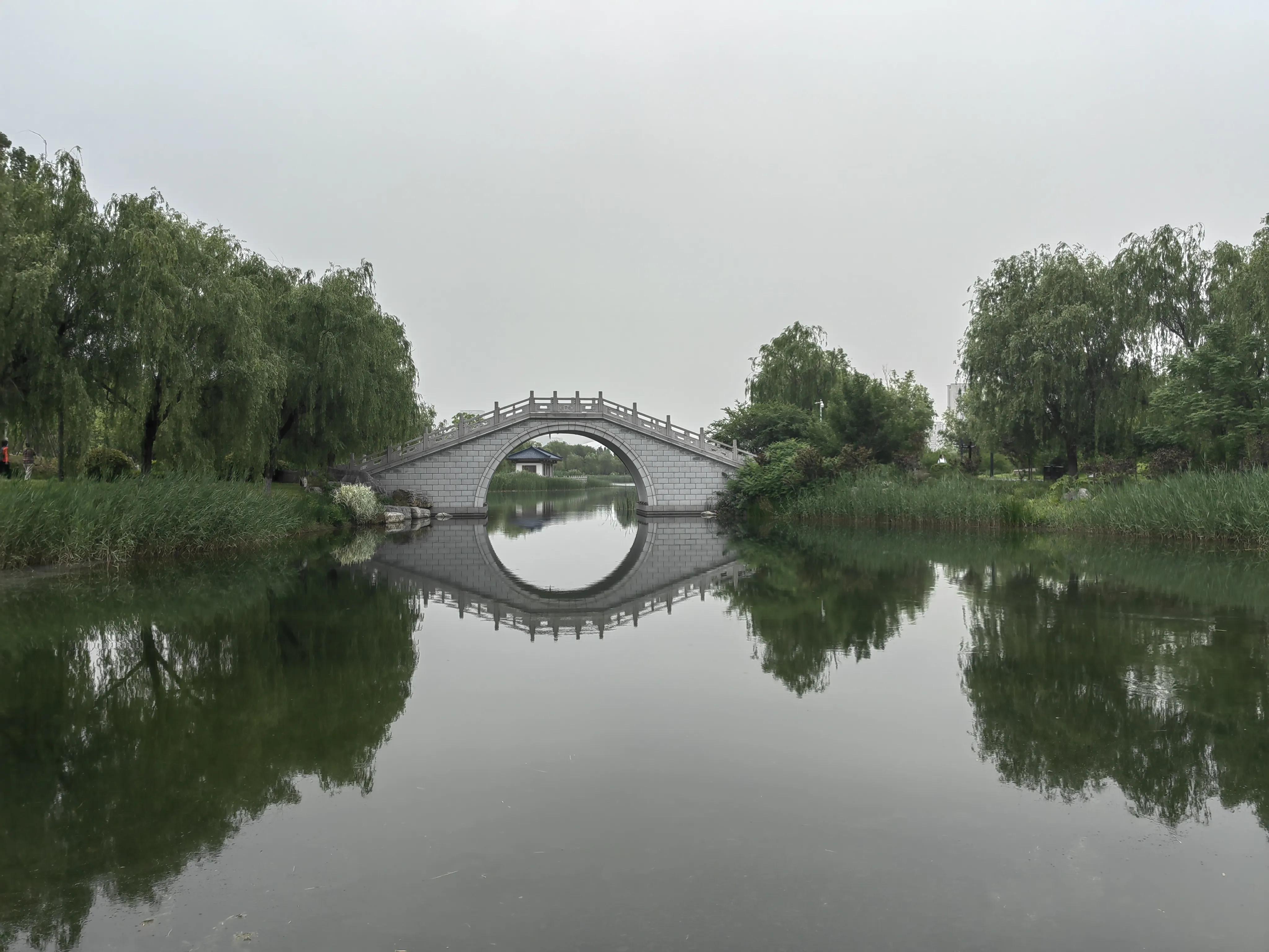 到了淄博就像到了家。不花钱吃、住、玩，还有礼包拿，您羡慕吧