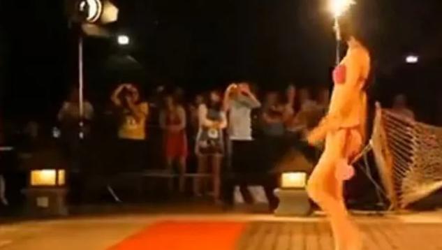 今年春晚主持人马凡舒个人简历,春晚主持人马凡舒收入