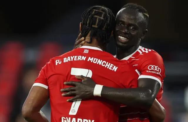 今日头条热议榜,黄潜vs拜仁莱万