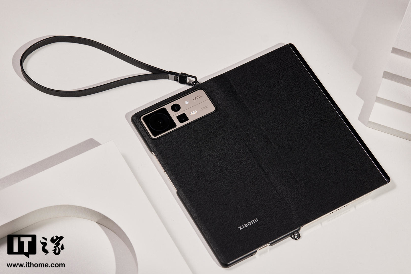 小米mixfold2折叠屏手机轻薄,小米mixfold2折叠手机评测