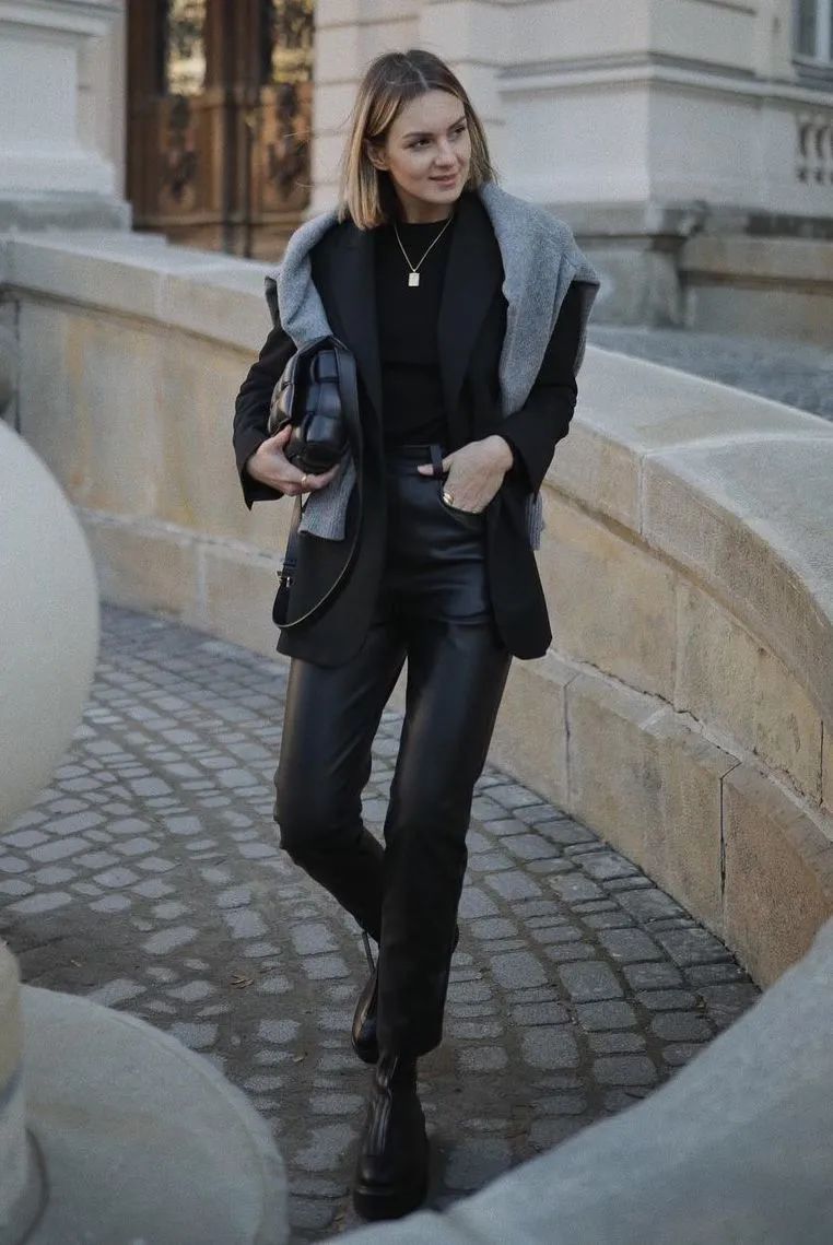 穿长裤显腿长的小白鞋,百搭鞋子秀气显脚小短靴