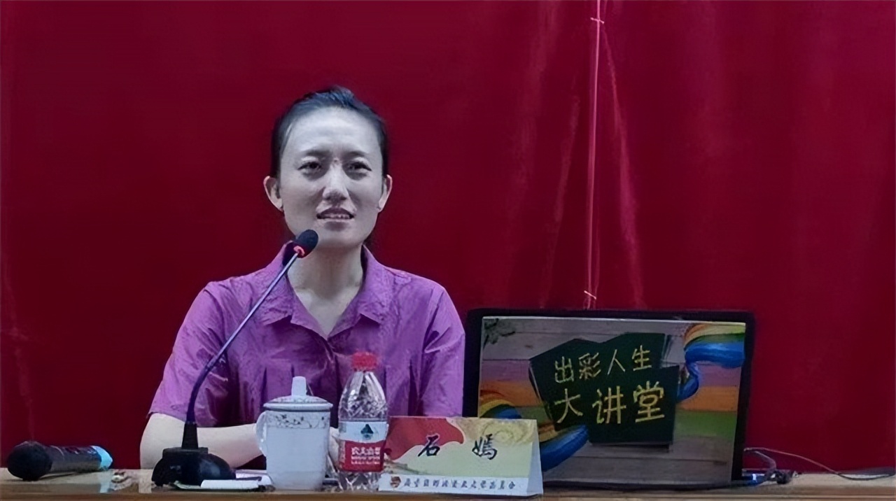 清华女博士放弃高薪工作,清华女生放弃百万年薪去乡村教书