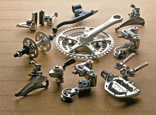 山地车网上买还是实体店买,实体店购买山地车注意事项