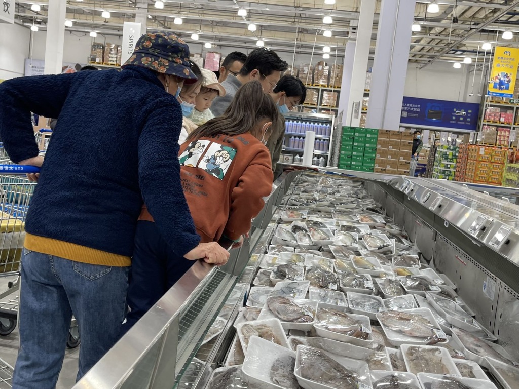 半岛观察｜青岛首开“付费会员制”商店，“水土不服”争议下何以突围？