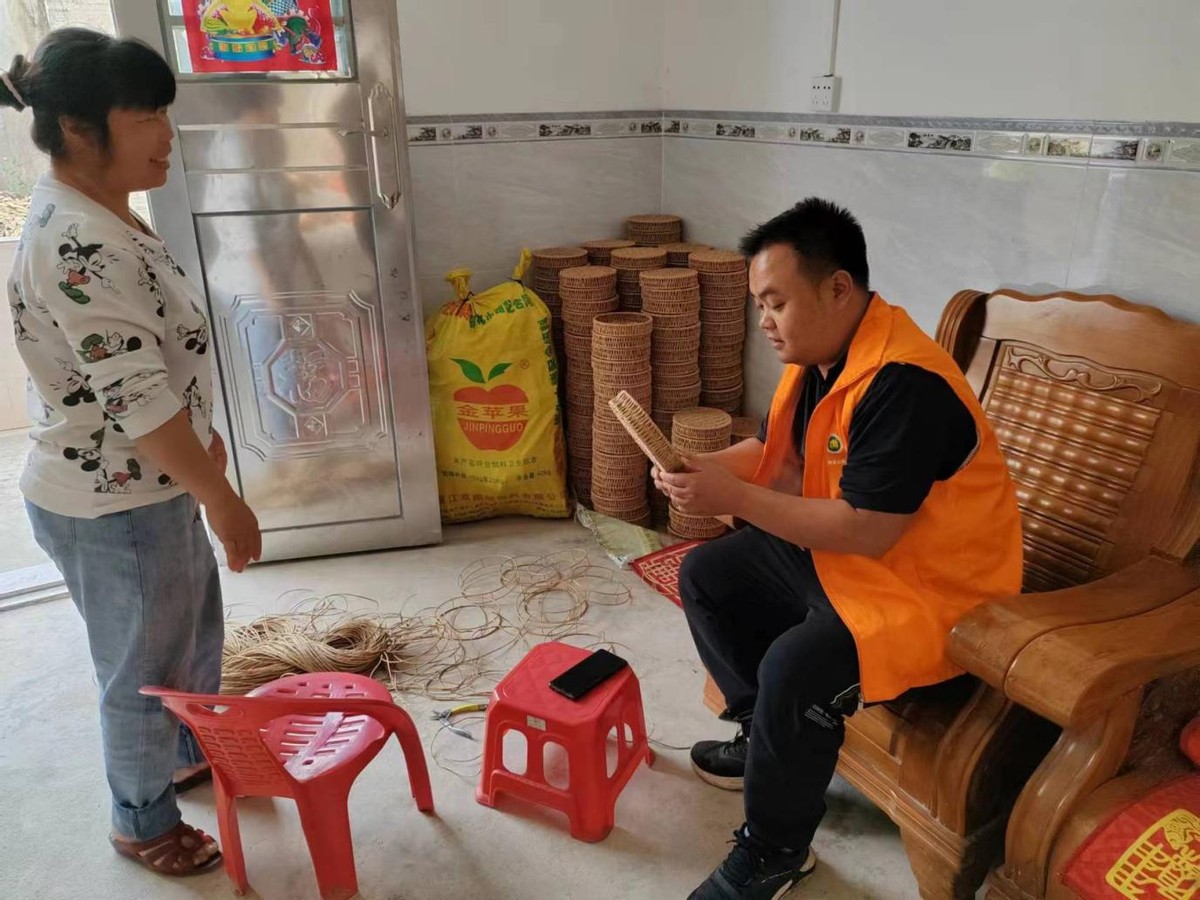 *白县博**电商服务站案例丨站点服务暖人心，代销农产助脱贫