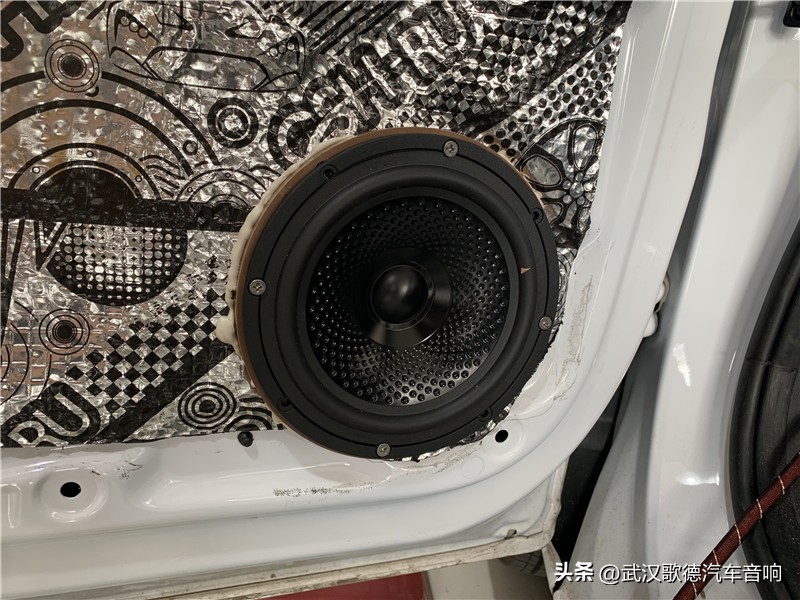 长沙五菱宏光汽车音响改装,五菱宏光音响改装推荐杭州