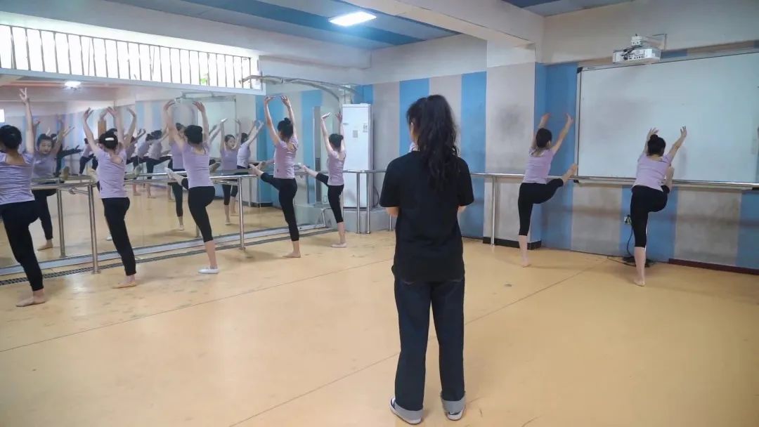 南川三中重庆,重庆南川大观第三中学校