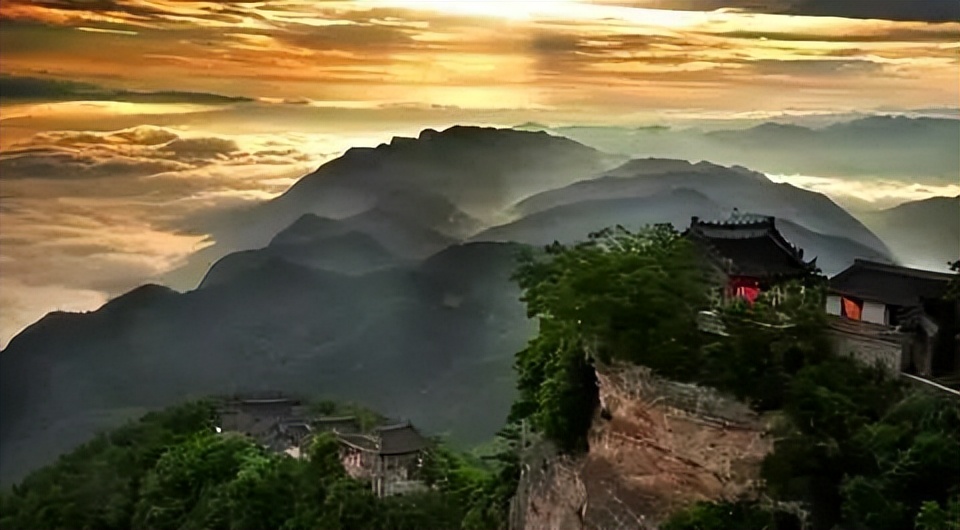 去甘肃旅游最值得去的十大景点 (甘肃16个最值得去的旅游景点)