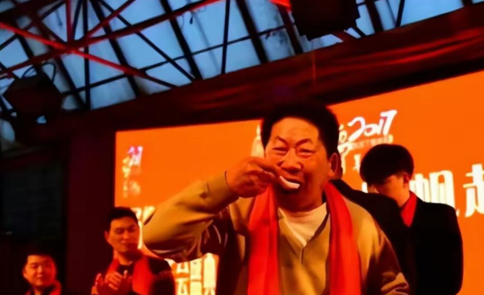 李永志直播卖辣条,李永志挑战辣椒现场直播