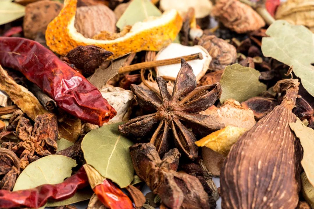 火锅味上身可能是你衣服没穿对,怎么驱散衣服上的火锅味