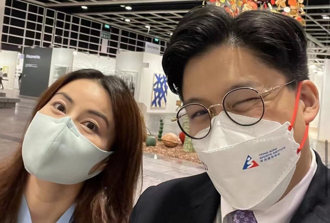 霍启刚发文“诉苦”:约晶晶看演唱会,却因儿子要考试遭太太拒绝