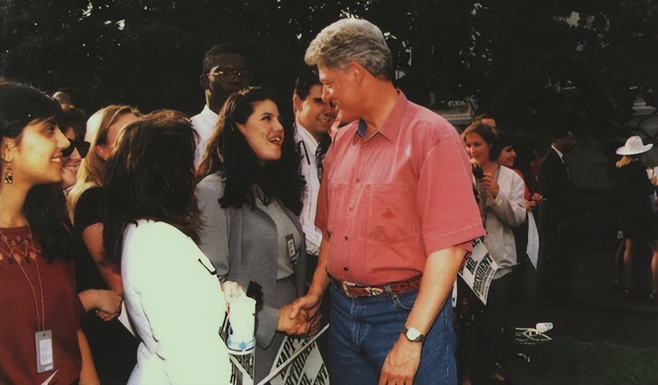 莱温斯基与克林顿总统关系,莱温斯基进入政坛了吗