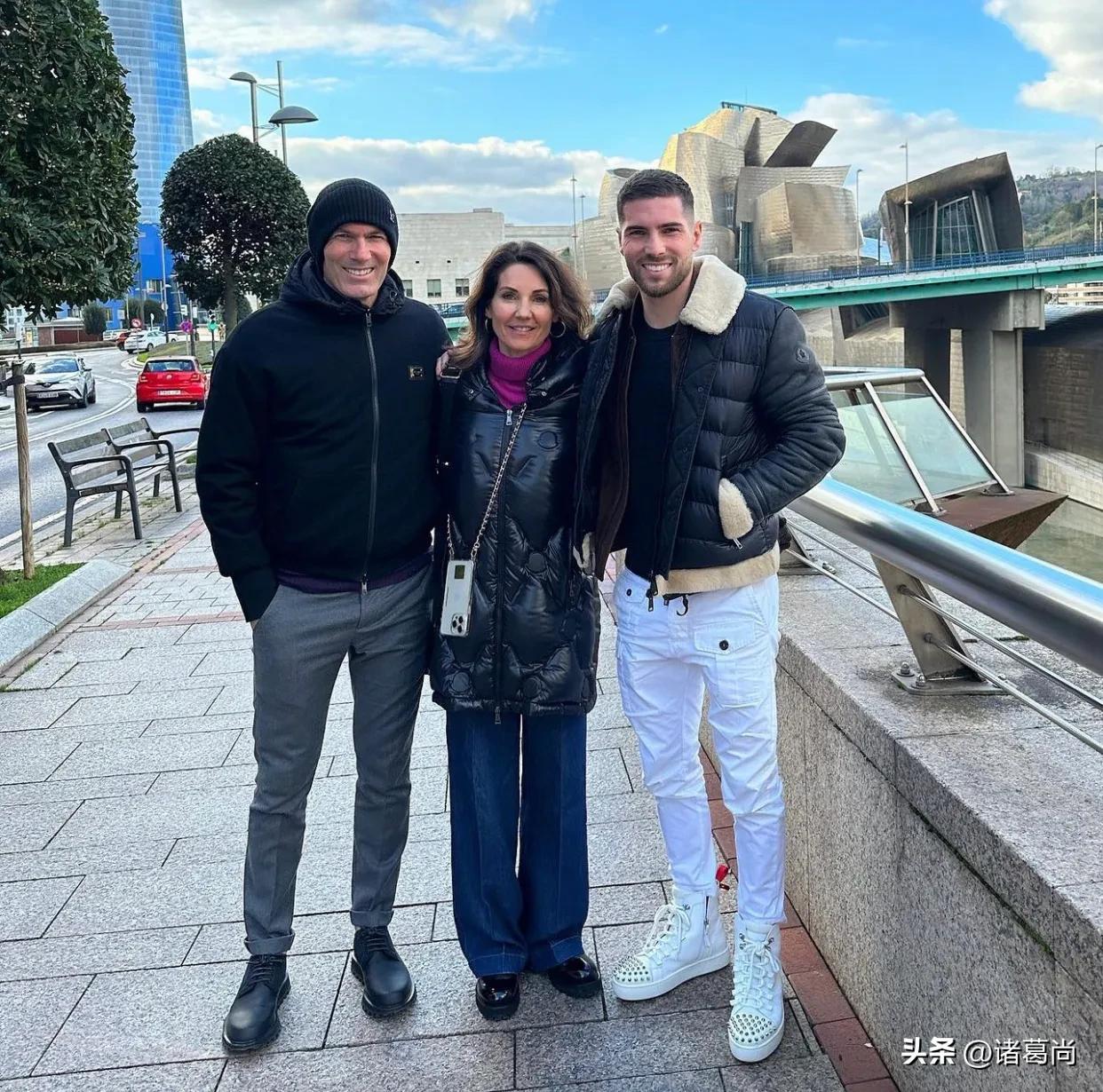 劳尔时期的皇家马德里阵容,翩翩少年衣服