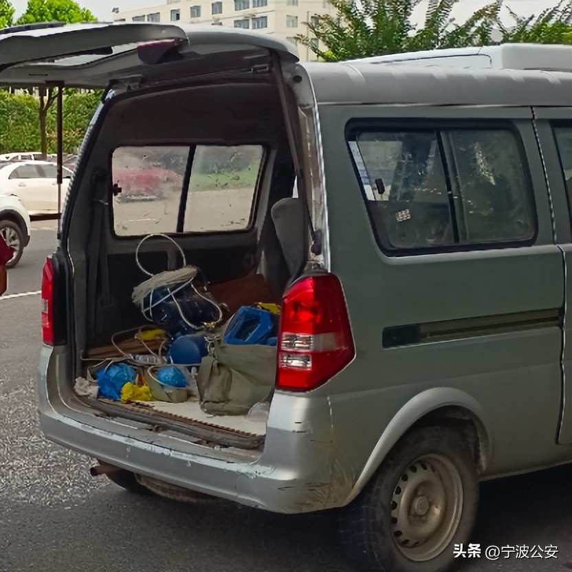 重拳出击严查交通违法行为,重拳打击交通违法整治