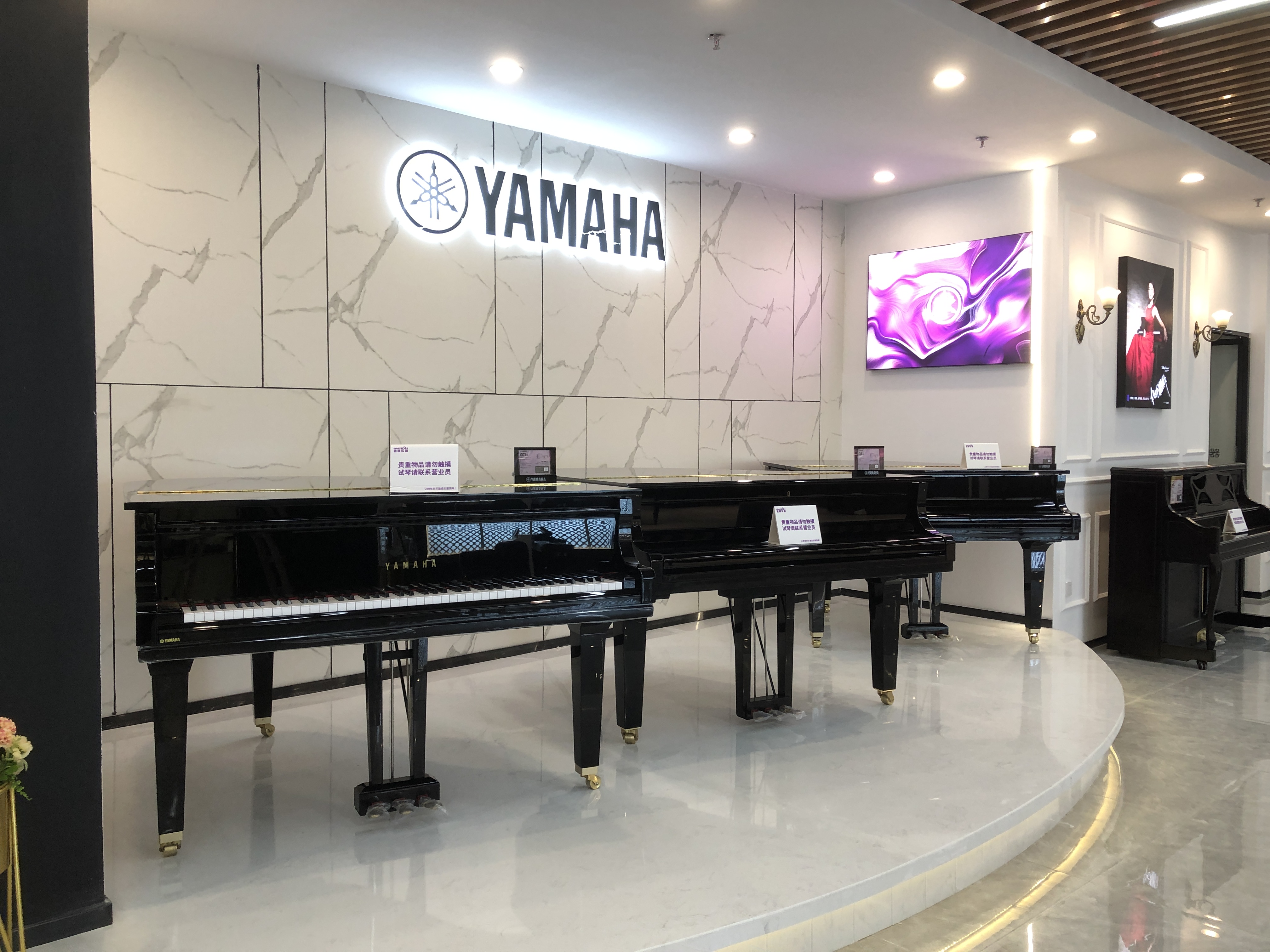 钢琴可以直接买琴键吗,网上买传统钢琴买什么价位比较好