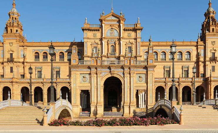 西班牙的建筑物是什么,西班牙的建筑艺术令人赞叹