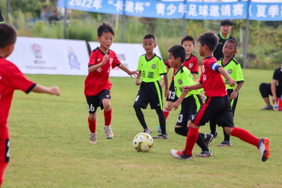 佤山足球少年,佤山少年足球队