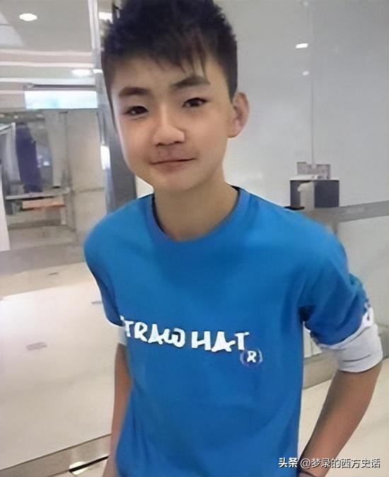 皮肤溃烂的童星,童星打促进生长激素后真实经历