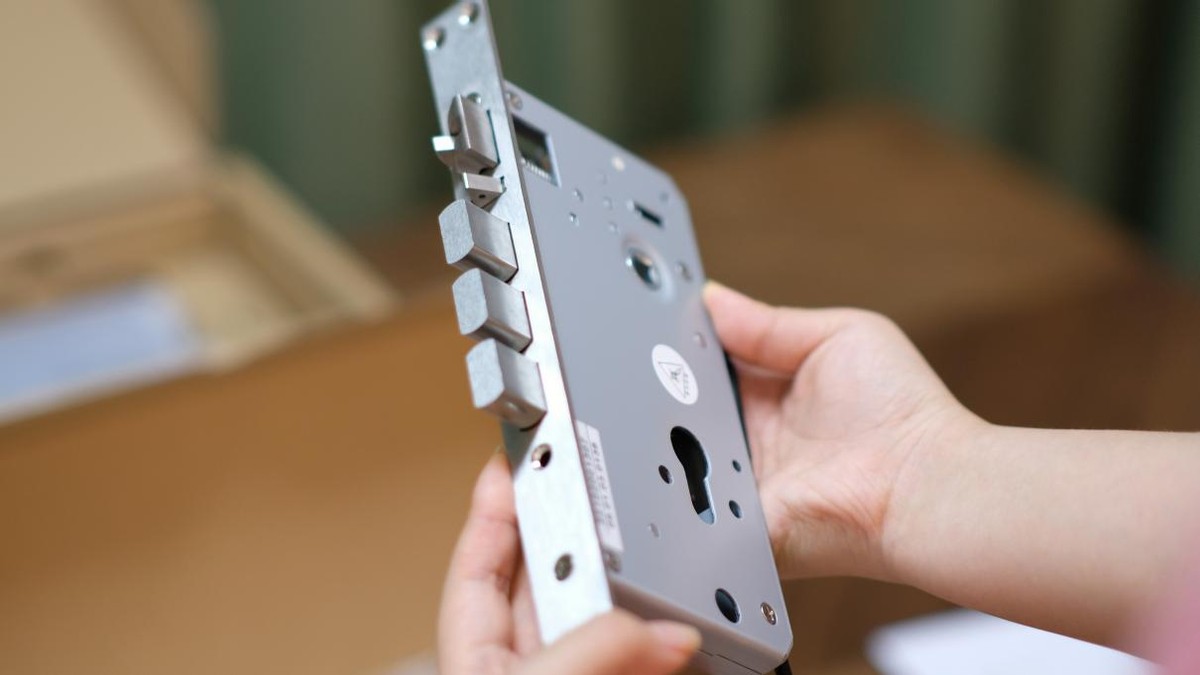 云米ai智能门锁master3e,千元级智能门锁性价比之王